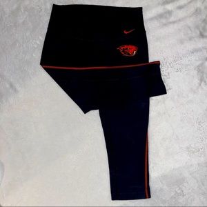 Nike Oregon State Beavers Capri Dri-Fit Leggings
